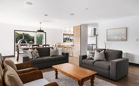 Seaside Beach Retreat - Outdoor Living