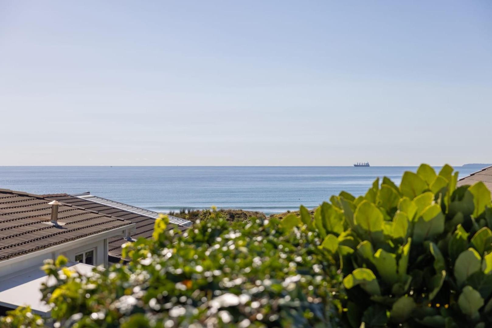 Seaside Beach Retreat - Outdoor Living Villa Mount Maunganui Exterior photo